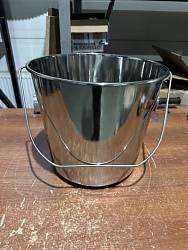 УЦЕНКА Ведро из нержавейки с крышкой 20 л